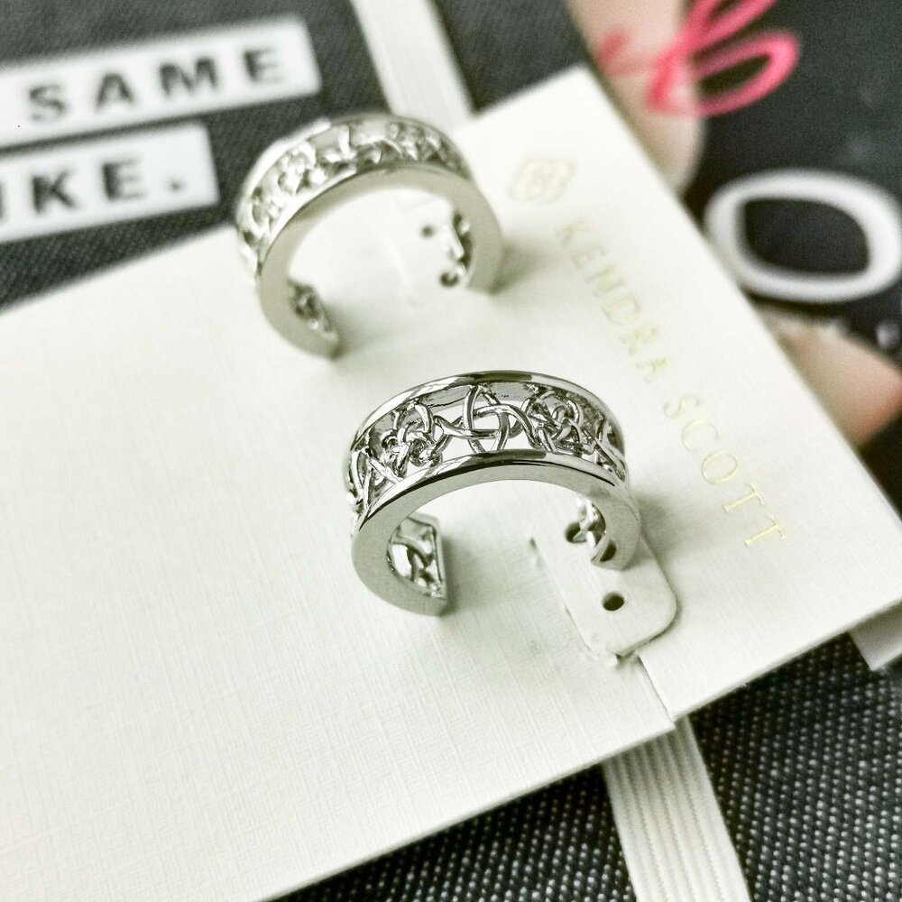 New Silver kendra scott Kelly Huggie Earrings - Picture 2 of 3